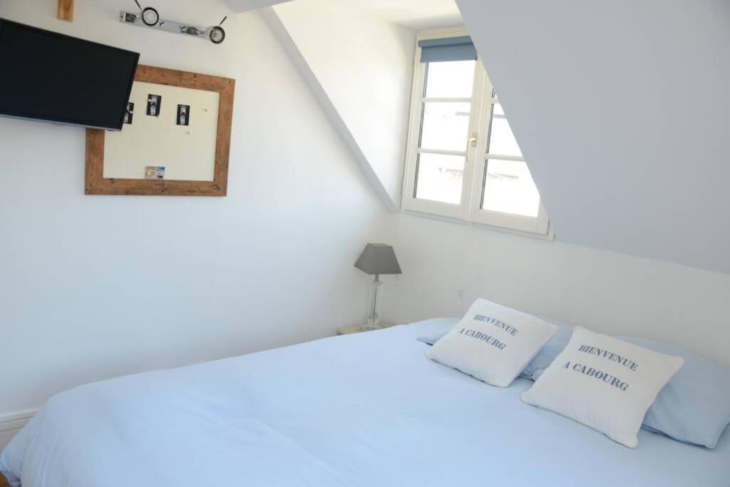 La Maison Bleue Cabourg Exterior photo